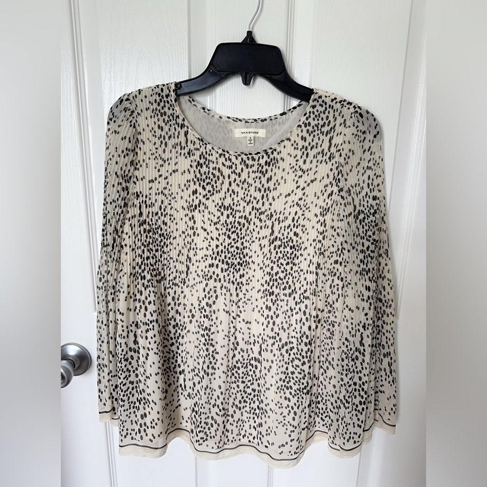 Max Studio Black and Brown Long Sleeve Relaxed Blouse